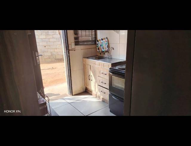 3 BEDROOM HOUSE FOR SALE IN KAGISO